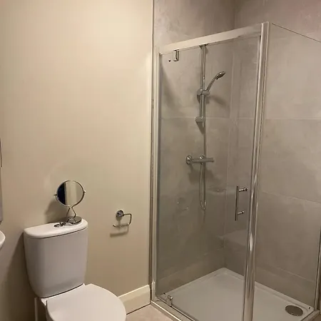 بيت للعطل Spacious Family In With Garden *